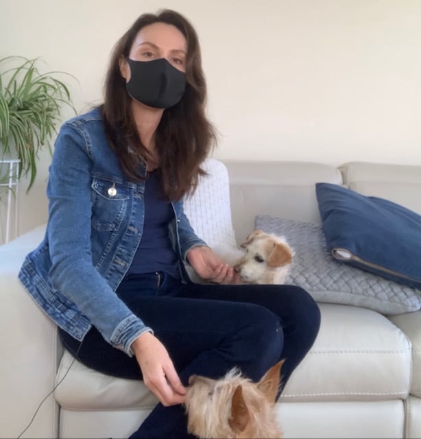 Tips to help your dog cope with people in face masks